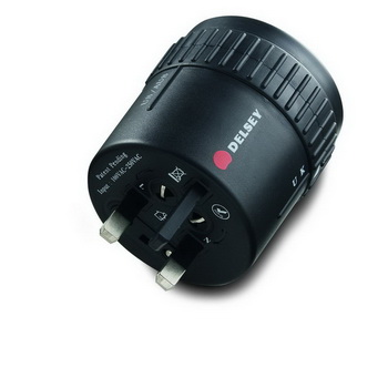 Delsey Univerzální cestovní adaptér 0094351000 - černý